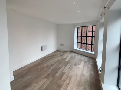 Images for 206 Digbeth One2 Digbeth Square, 92 Bradford Street, Birmingham, B12 0QA, UK EAID:381155211 BID:263363