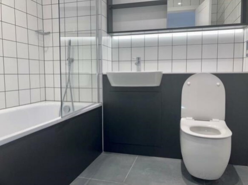 Images for 339 Digbeth One2 Digbeth Square, 193 Cheapside, Birmingham, B12 0QF, UK