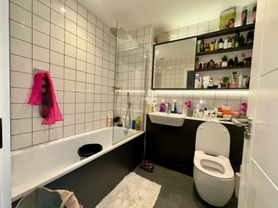 Images for 420 Digbeth One2 Digbeth Square, 10 Lombard Street, Birmingham, Warwickshire, B12 0QD, UK EAID:381155211 BID:263363