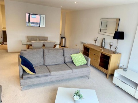 View Full Details for 407 St Pauls Place 40 St Pauls Square, Birmingham, B3 1FQ, UK