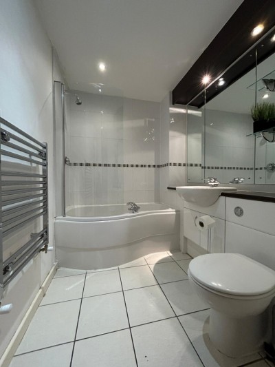 Images for 304 7 Masshouse Plaza, Birmingham, B5 5JL, UK EAID:381155211 BID:263363